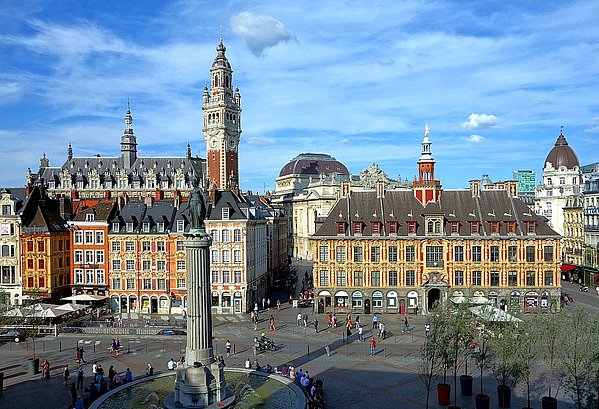 Vue de Lille : la grand place 